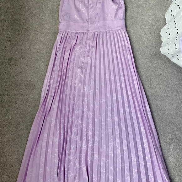 Lulus Regal Romance Lavender Floral Pleated Satin Midi Dress- Size S - Picture 4 of 7